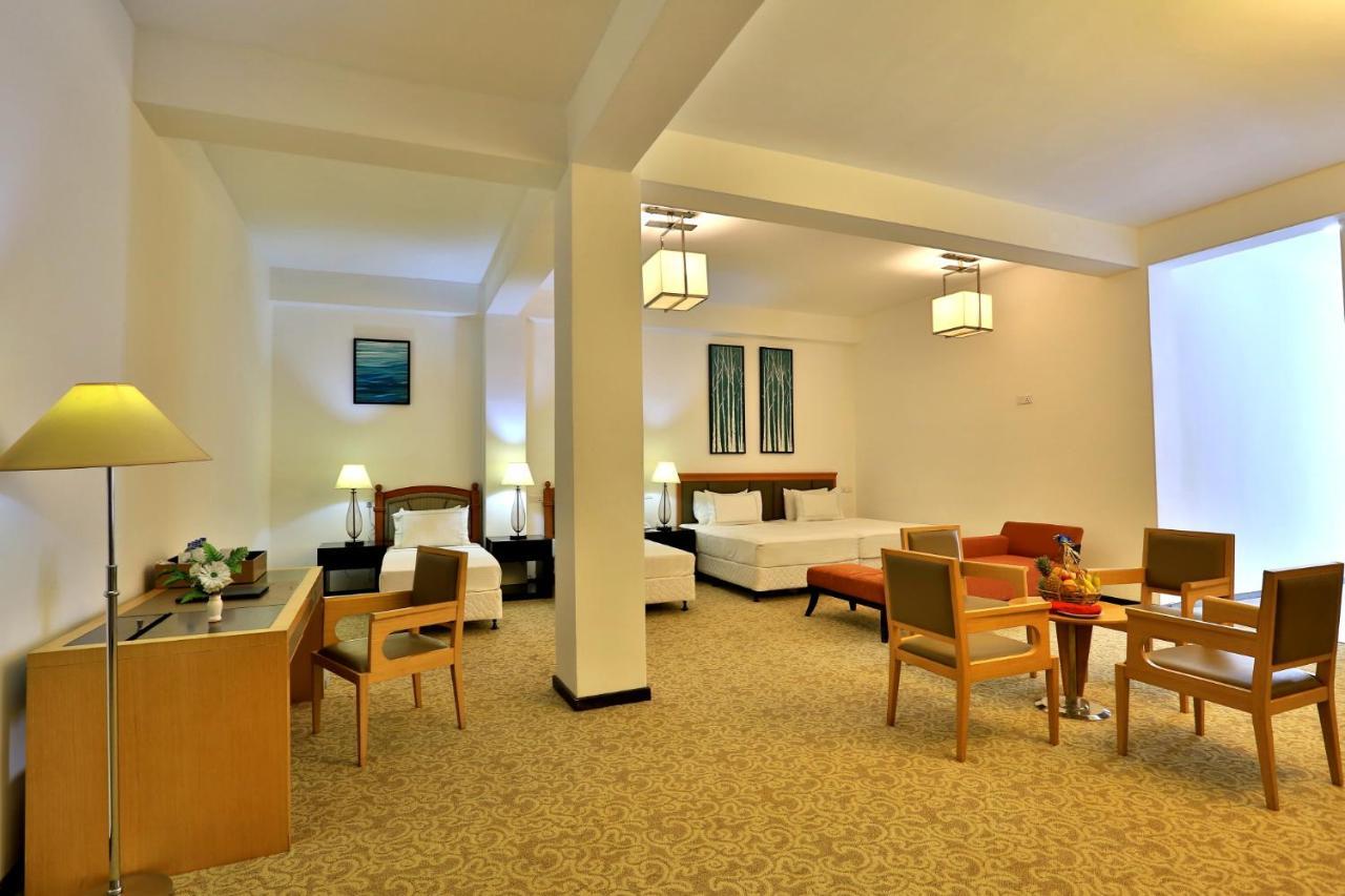 Hotel Ashford Nuwara Eliya Buitenkant foto