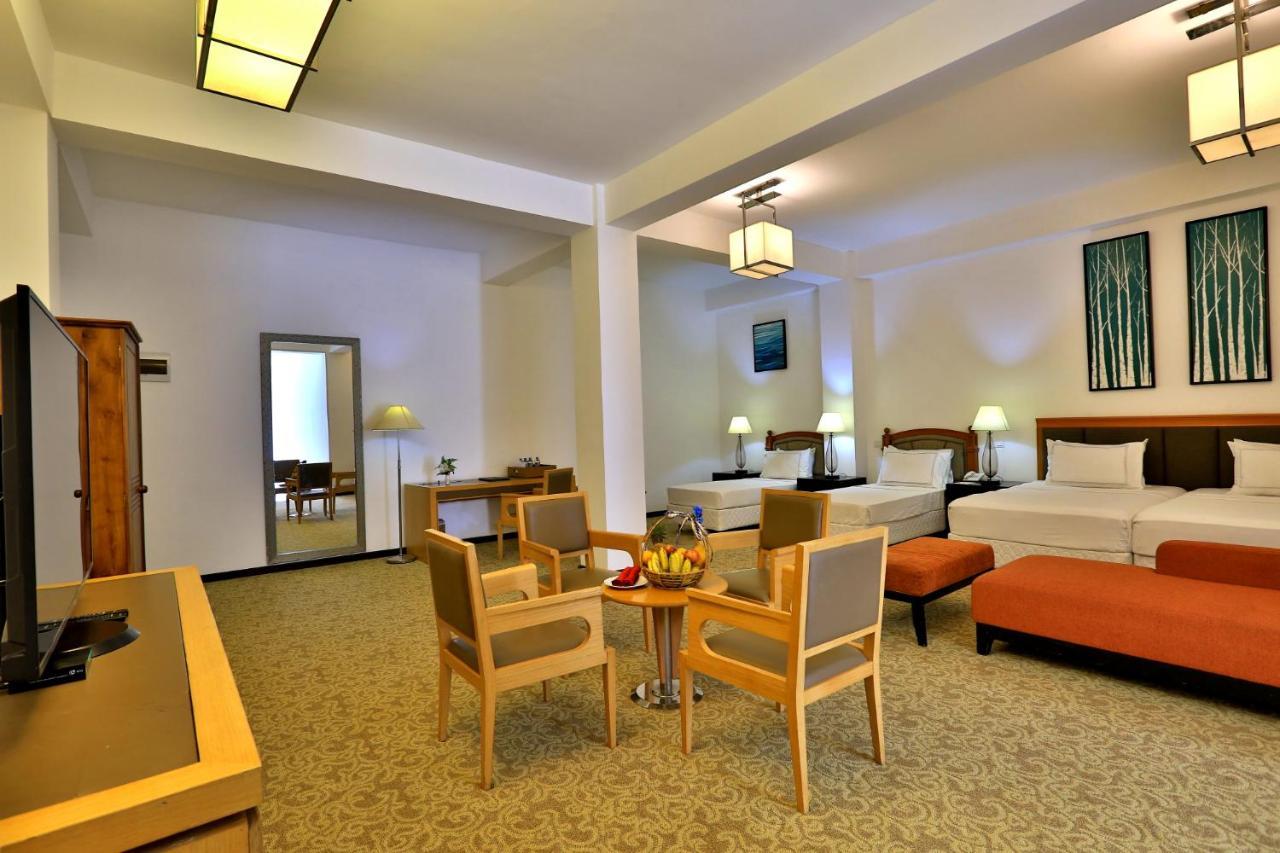 Hotel Ashford Nuwara Eliya Buitenkant foto